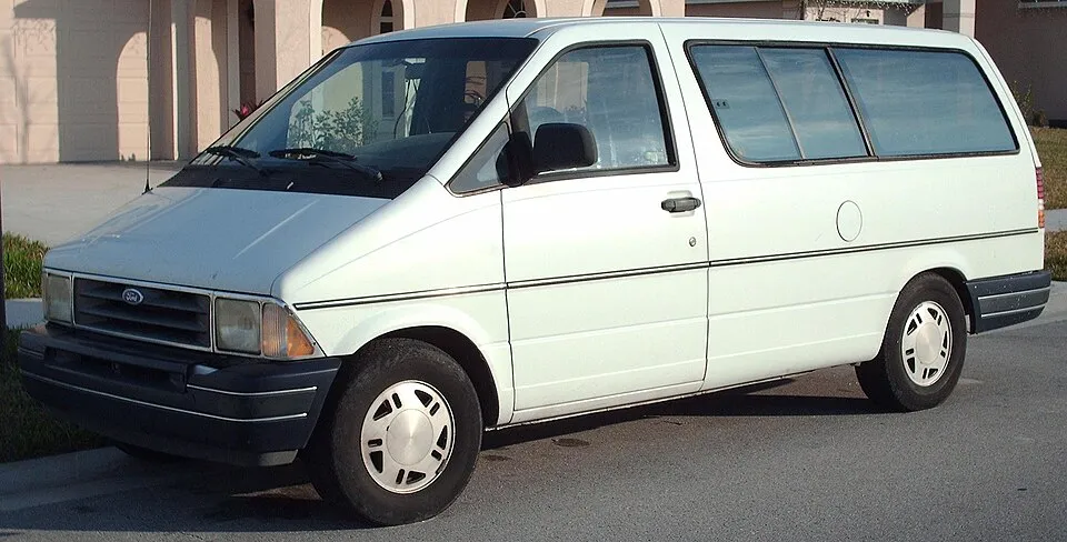 Ford Aerostar Van