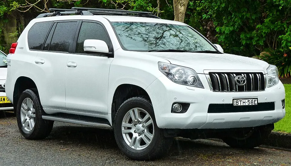 Toyota Land Cruiser (150 Series) (van)